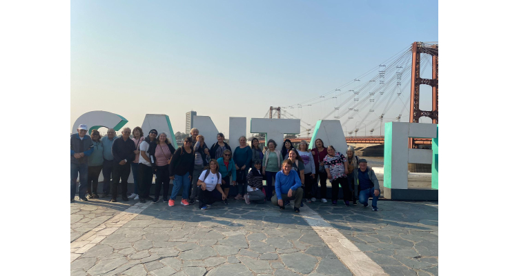 Adultos mayores hicieron una visita guiada a Santa Fe