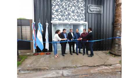 AUTORIDADES MUNICIPALES PARTICIPARON DE LA INAUGURACIÓN DE "PROYECTAR INNOVA"