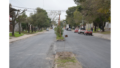 AV. LOS EUCALIPTOS: YA SE COMPLETÓ SU REPAVIMENTACIÓN