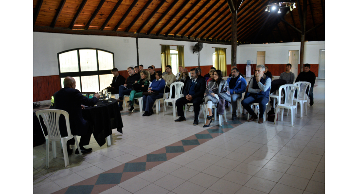 Charla sobre desarrollo sustentable