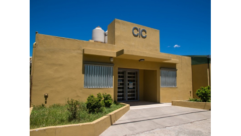 Cine debate en el CIC local