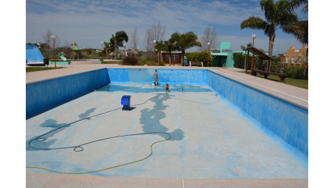 COMENZARON LOS TRABAJOS EN EL COMPLEJO DE PILETAS MUNICIPAL DE CARA A LA NUEVA TEMPORADA
