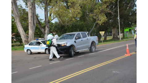 COMENZÓ LA DESINFECCIÓN DE AUTOS EN LOS ACCESOS A ORO VERDE