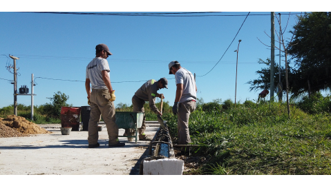 CONTINÚA LA OBRA DE PAVIMENTACIÓN  EN CALLE LOS CHINGOLOS
