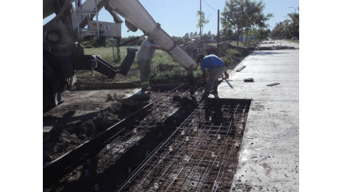 CONTINUÁN LAS OBRAS SOBRE AVENIDA LOS CHAÑARES