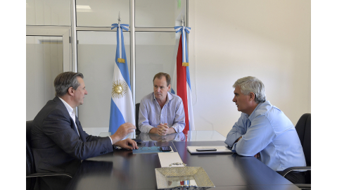 DUMÉ SE REUNIÓ CON BORDET y BAHL: EL MUNICIPIO RECIBIRÁ UNA AMBULANCIA PARA REEMPLAZAR LA ACTUAL