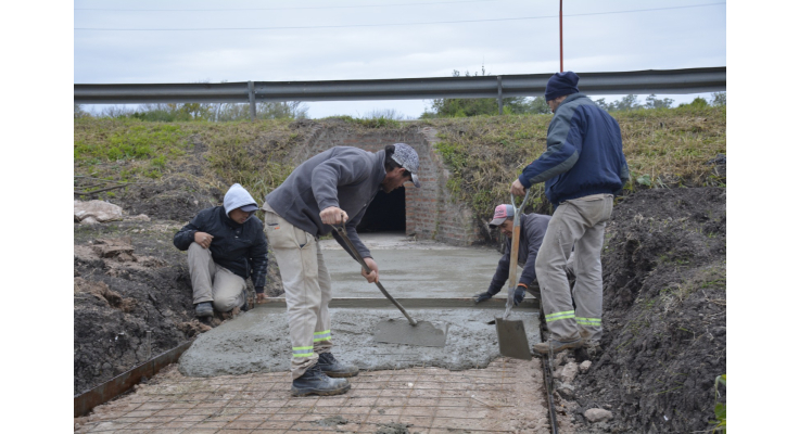 El área de Obras Públicas trabaja en un desagüe pluvial