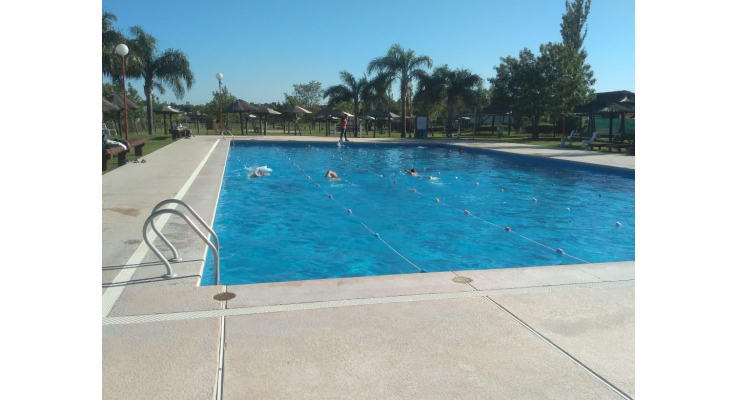El Complejo Municipal de Piletas ofrece entre sus propuestas, Aqua gym y Natación para Adultos.