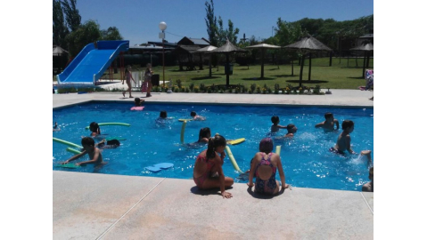 El próximo lunes inicia sus actividades la Escuela de Natación y Vida en la Naturaleza