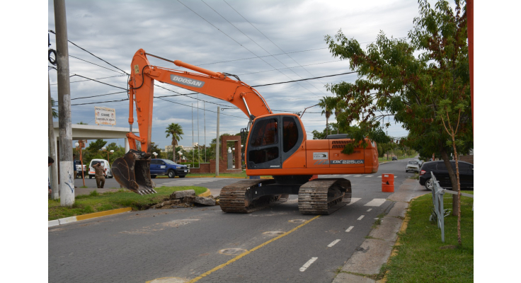 INICIÓ EN CALLE LOS JACARANDAES LA OBRA DE REPAVIMENTACIÓN