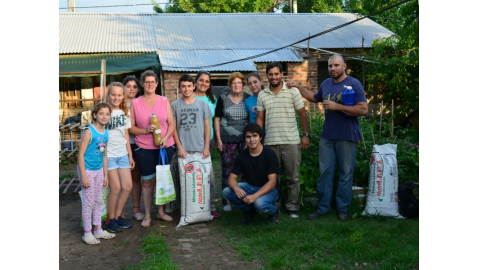 Integrantes del taller de Huerta Orgánica local visitaron huertas orgánicas familiares
