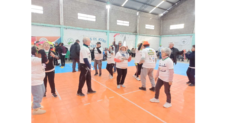 La delegación de Oro Verde participó de los Juegos Deportivos y Culturales de Adultos Mayores en San Benito