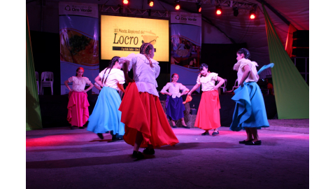 La III Fiesta del Locro reunió a grandes figuras del folklore como Miguel Figueroa y Jorge Méndez