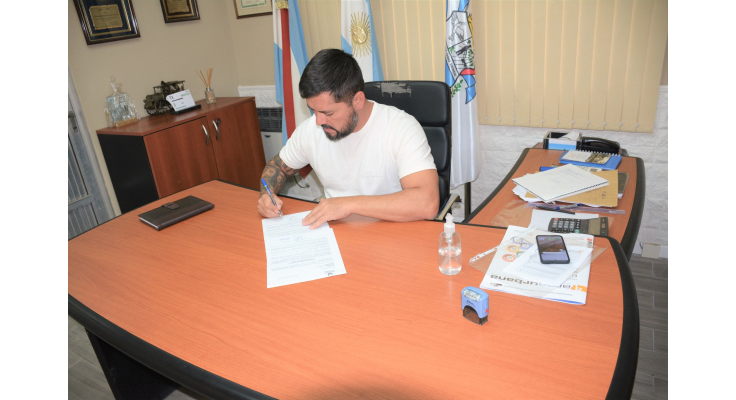 LLAMADO A LICITACIÓN  PARA  ADQUIRIR MANO DE OBRA Y MATERIALES DESTINADOS A PAVIMENTACIÓN