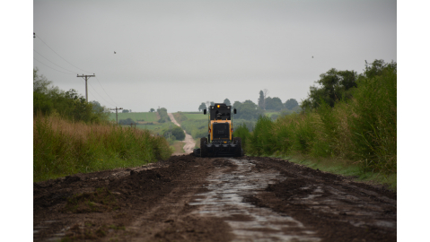 MANTENIMIENTO DE CAMINOS VECINALES