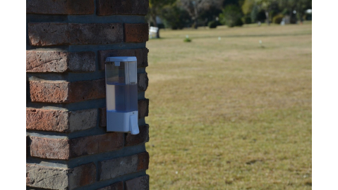 MÁS DISPENSERS EN EL CEMENTERIO LOCAL