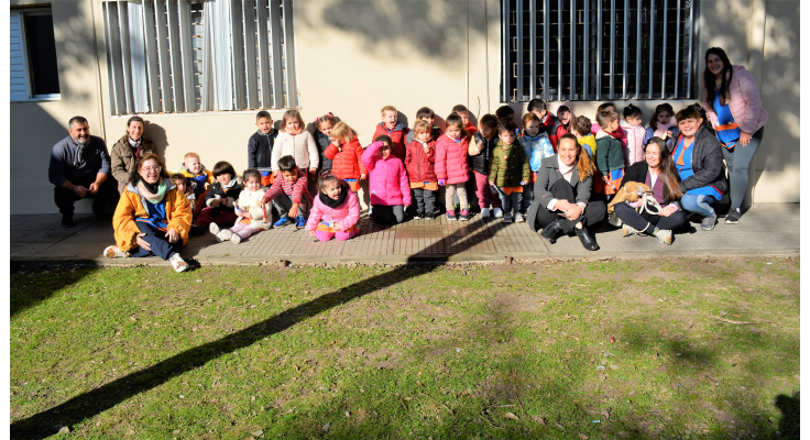 Niños de la Unidad Educativa de Nivel Inicial "Lechucitas" visitaron el Municipio