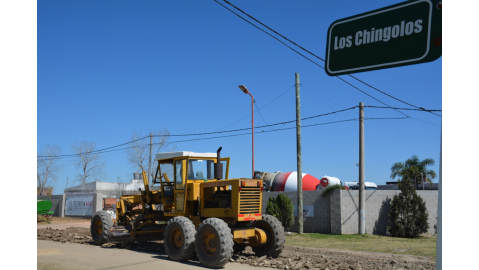 PAVIMENTACIÓN  DE CALLE LOS CHINGOLOS