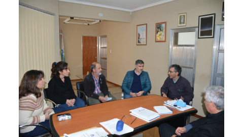 REUNIÓN CON PROFESIONALES DEL INTA SOBRE EL ESTUDIO DE PERCEPCIÓN DE LA POBLACIÓN Y DETECCIÓN DE GLIFOSATO EN LA LOCALIDAD