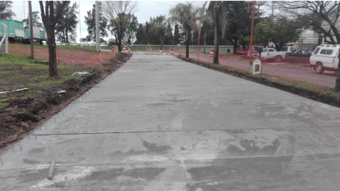 Se completó la primera cuadra de la calzada de hormigón en Av. Los Chañares