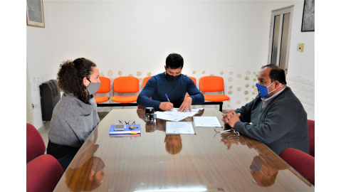 SE FORMALIZÓ EL COMODATO DEL AULA TALLER MÓVIL DE GASTRONOMÍA DEL CONSEJO GENERAL DE EDUCACIÓN