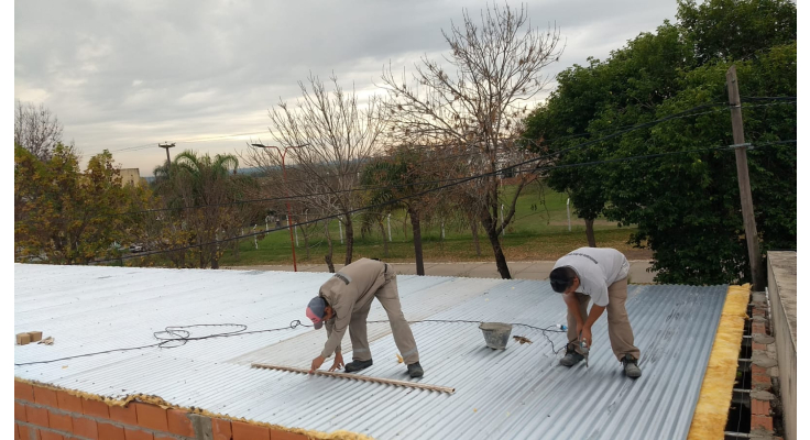 SE TERMINÓ DE TECHAR EL EDIFICIO DEL JARDÍN MATERNAL MUNICIPAL