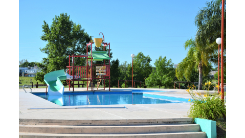 VENÍ A DISFRUTAR DEL COMPLEJO DE PILETAS MUNICIPAL